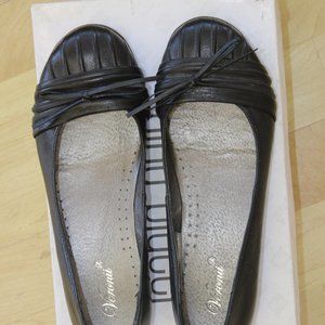 Black wide leather ladies flats